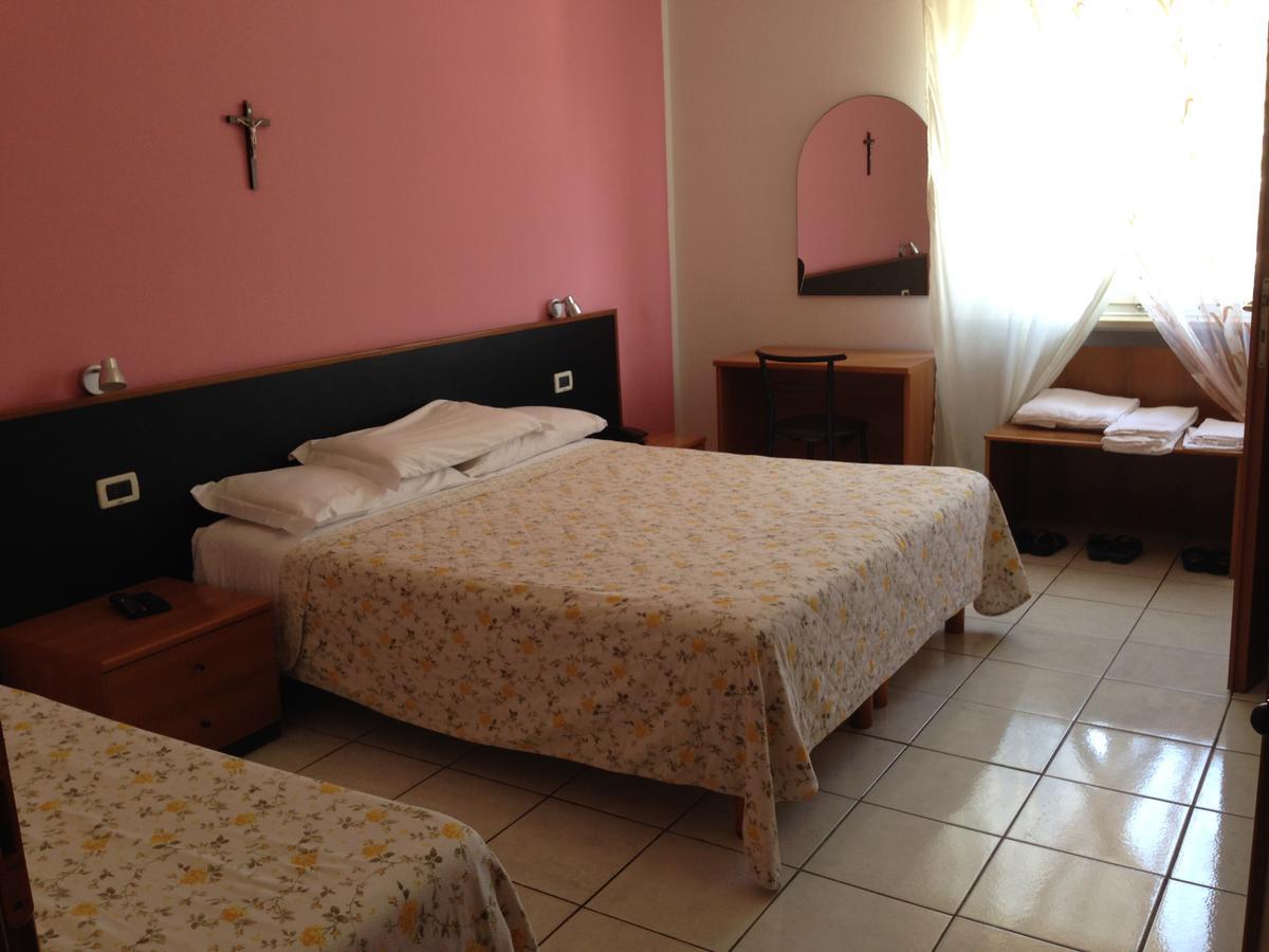 Lo Scoglio Ξενοδοχείο Castelnuovo del Garda Εξωτερικό φωτογραφία